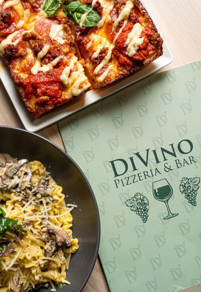 Divino Pizzeria & Grill interior